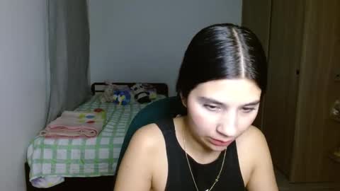 Snapshot of mia__lopez_ chatting on 09.18.25 Mia online show from 09.18.25