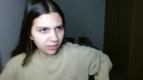 Snapshot of mia__lopez_ chatting on 10.17.25 Mia online show from 10.17.25