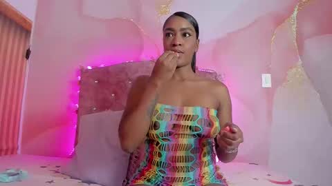 Mia online show from 11.11.25