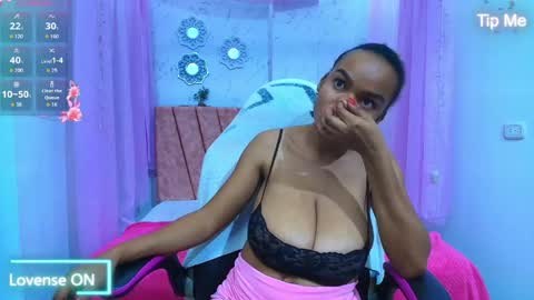 Snapshot of mia__thomson_ chatting on 05.27.26 MIA online show from 05.27.26