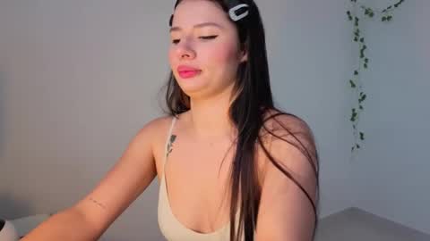 Mia adams  online show from 11.13.25