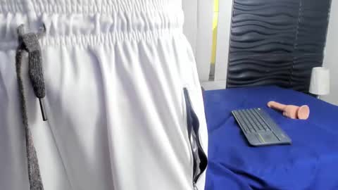 Snapshot of mia_and_lion chatting on 01.07.25 Dreams Couple online show from 01.07.25