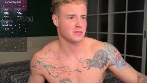 Andre and Mia online show from 11.12.25