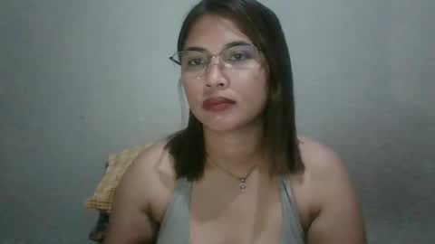 Snapshot of mia_bella04 chatting on 02.21.25 mia_bella04 online show from 02.21.25