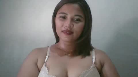 Snapshot of mia_bella04 chatting on 03.11.25 mia_bella04 online show from 03.11.25