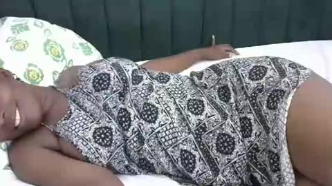 Snapshot of mia_bellah chatting on 01.23.25 aishah petite online show from 01.23.25