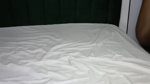 Snapshot of mia_bellah chatting on 02.02.25 aishah petite online show from 02.02.25