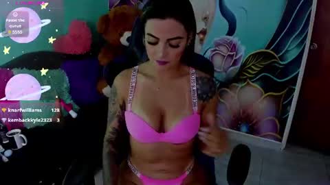 Mia online show from 06.22.26