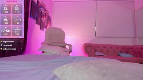 Snapshot of mia_bonneett chatting on 01.20.25   online show from 01.20.25