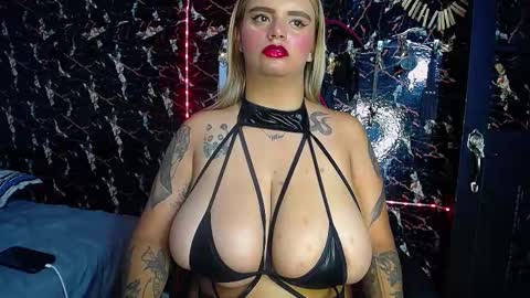 Snapshot of mia_boobs_19 chatting on 11.06.25 mia Independent model Thanks to everyone for your support online show from 11.06.25