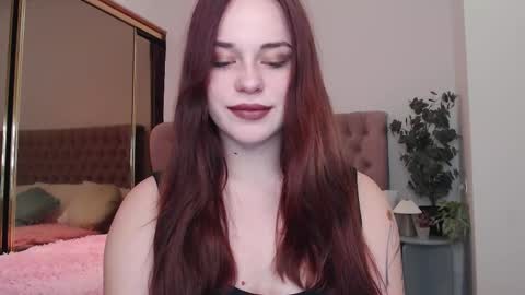 Mia online show from 10.19.25