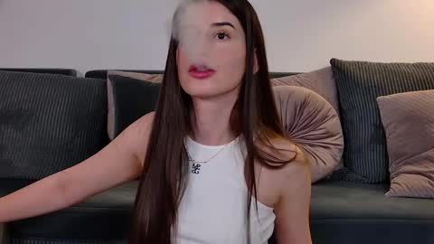 Snapshot of mia_carter99 chatting on 05.11.26 Freya Allen online show from 05.11.26