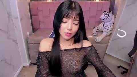 mia_collins_b online show from 10.08.25