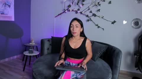 Snapshot of mia_davis__ chatting on 03.12.26 mia_davis__ online show from 03.12.26
