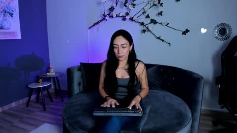 Snapshot of mia_davis__ chatting on 03.19.26 mia_davis__ online show from 03.19.26