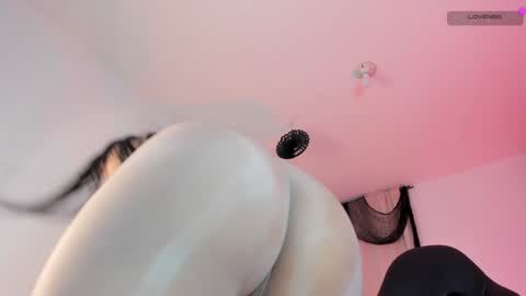 Mia online show from 12.21.24