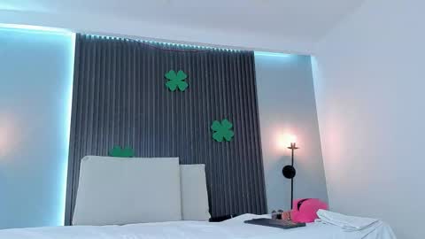 Snapshot of mia_dollce chatting on 03.18.26 Mia Dollce online show from 03.18.26