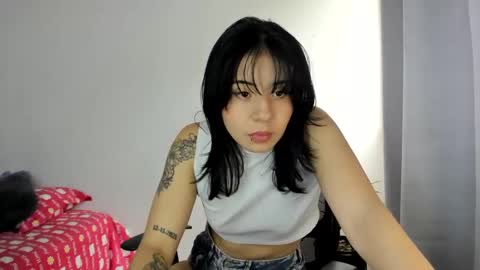 Snapshot of mia_feets chatting on 03.03.25 Mia online show from 03.03.25