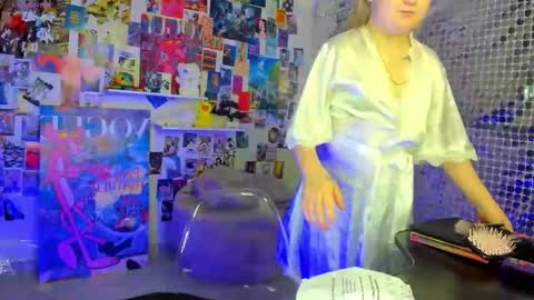 Mia online show from 03.31.26