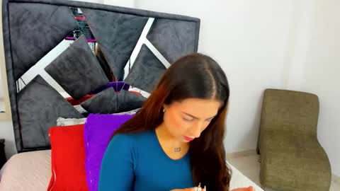 mia fox online show from 11.26.25