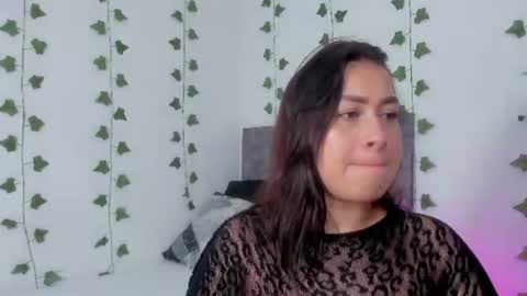 Snapshot of mia_garcia2 chatting on 06.24.26 MIA online show from 06.24.26