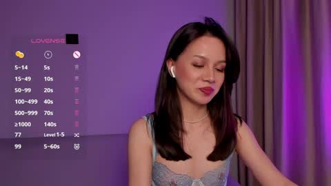 Snapshot of mia_hetty chatting on 04.23.26 Mia online show from 04.23.26
