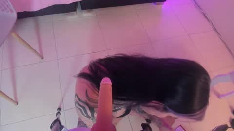 Snapshot of mia_jagger chatting on 02.09.25 Val  online show from 02.09.25