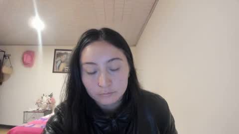 mia kaneee online show from 09.18.25