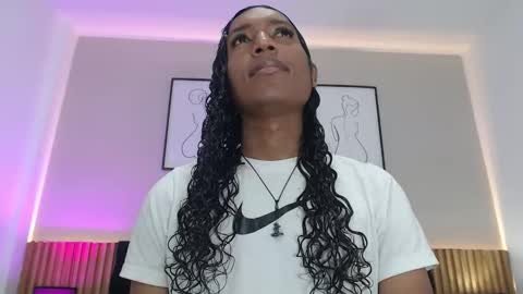 Mia online show from 02.05.26