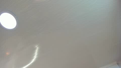 Mia online show from 09.16.25