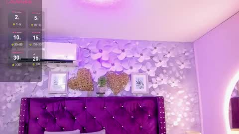 Mia online show from 09.20.25