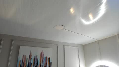 Mia online show from 12.20.25