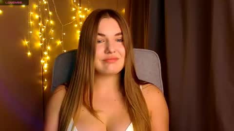 Snapshot of mia_lemm chatting on 09.17.25 mia_lemm online show from 09.17.25