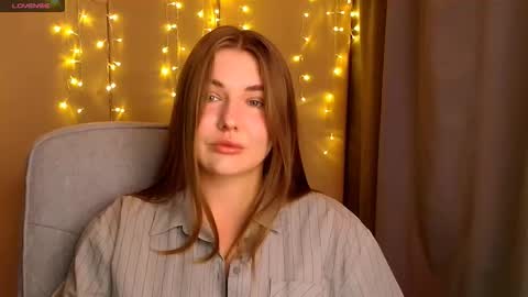 Snapshot of mia_lemm chatting on 09.19.25 mia_lemm online show from 09.19.25