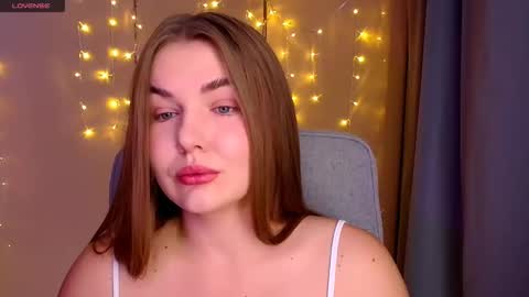Snapshot of mia_lemm chatting on 09.22.25 mia_lemm online show from 09.22.25