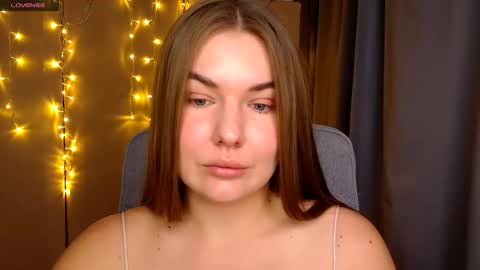 Snapshot of mia_lemm chatting on 09.24.25 mia_lemm online show from 09.24.25
