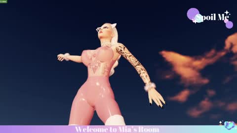 Snapshot of mia_lilah chatting on 04.05.26 Mia online show from 04.05.26