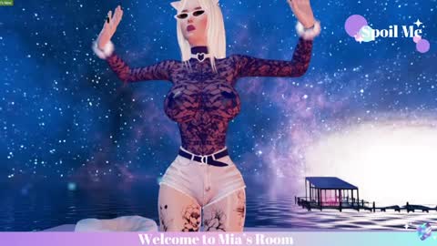 Snapshot of mia_lilah chatting on 04.08.26 Mia online show from 04.08.26