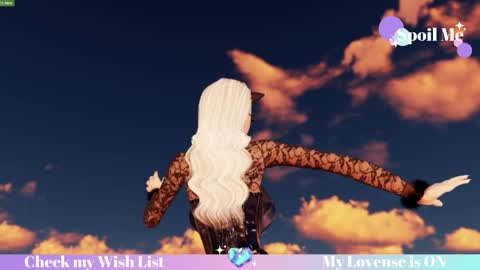 Snapshot of mia_lilah chatting on 04.11.26 Mia online show from 04.11.26