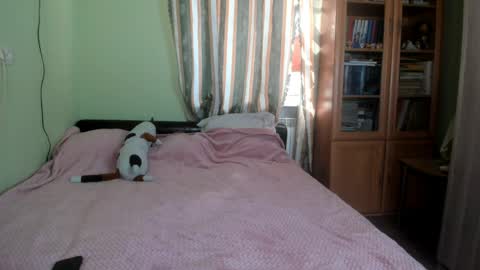 mia_lores online show from 04.08.26