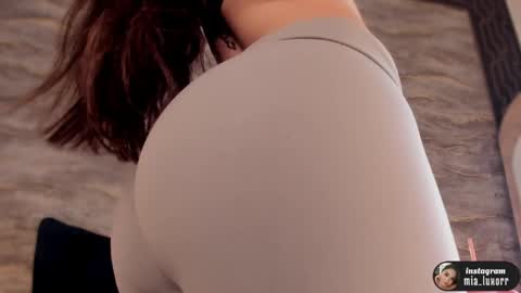 mia_luxor online show from 04.12.26