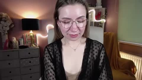 Mia online show from 02.02.25