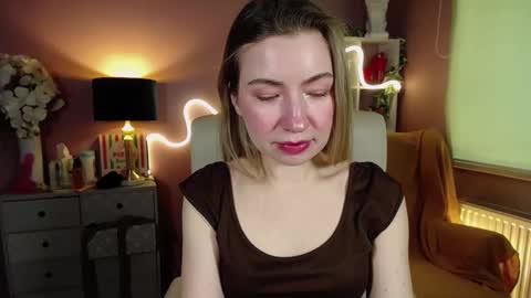 Mia online show from 02.16.25