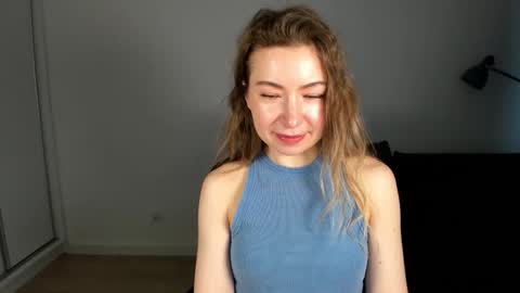 Snapshot of mia_luxx92 chatting on 02.14.26 Mia online show from 02.14.26