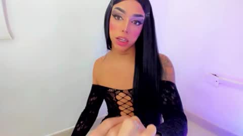 Mia3 online show from 11.01.25