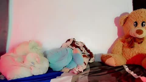 Mia3 online show from 03.13.26