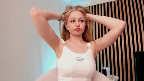 Mia here Appreciate your support online show from 02.23.25