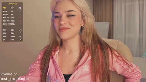 mia_milagros online show from 01.02.25