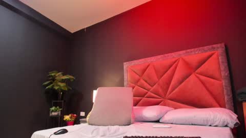 MIA  online show from 02.01.25