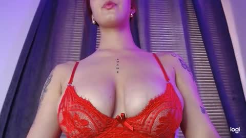 mia independent model online show from 09.10.25